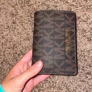 Micheal Kors wallet